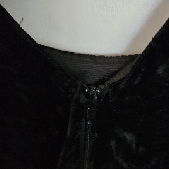 Vintage‎ black crushed velvet fringe mini dress - Picture 5 of 5